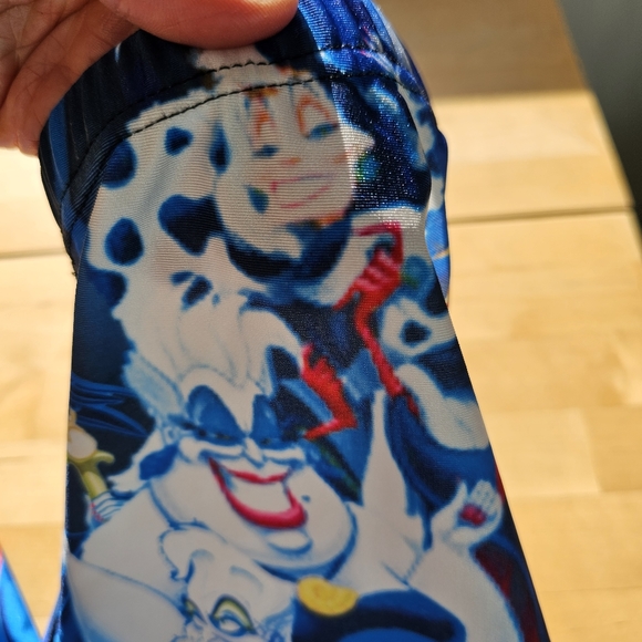 Disney Evil Queen Shiny Blue Tone Leggings No Size Tag Seems Size XS - Picture 3 of 9
